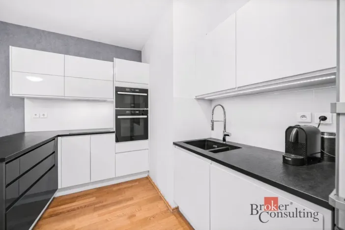 Pronájem bytu 3+kk, Praha - Holešovice, Varhulíkové, 78 m2