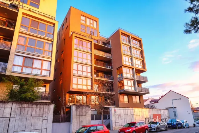 Pronájem bytu 3+kk, Praha - Holešovice, Varhulíkové, 78 m2