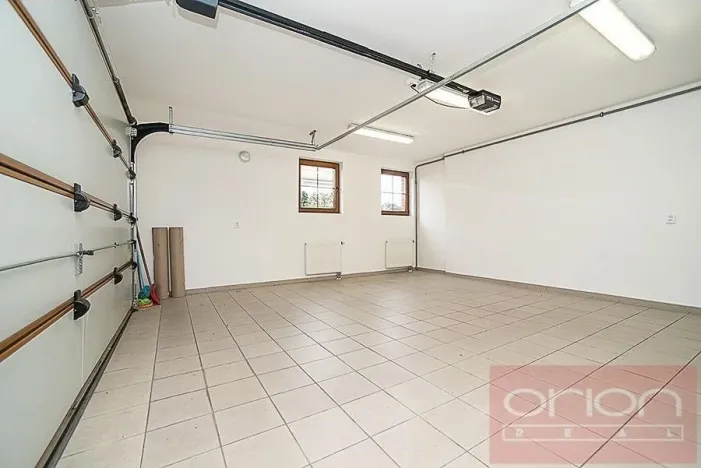 Pronájem rodinného domu, Praha - Nebušice, Druhého odboje, 390 m2