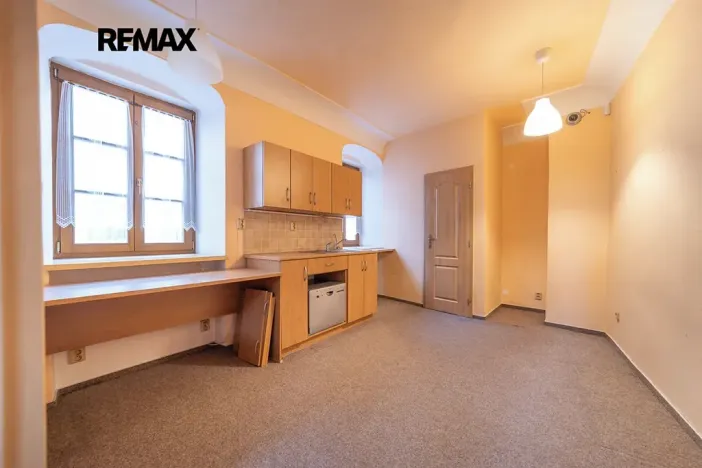 Prodej činžovního domu, Šumperk, nám. Míru, 220 m2