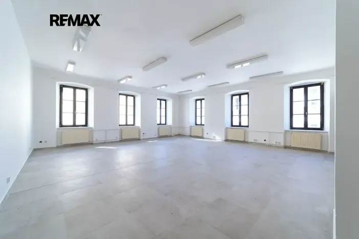 Prodej obchodního prostoru, Králíky, 5. května, 519 m2