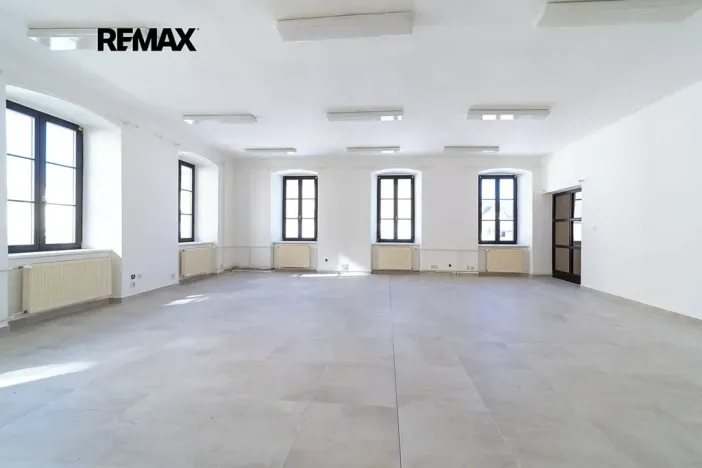Prodej obchodního prostoru, Králíky, 5. května, 519 m2