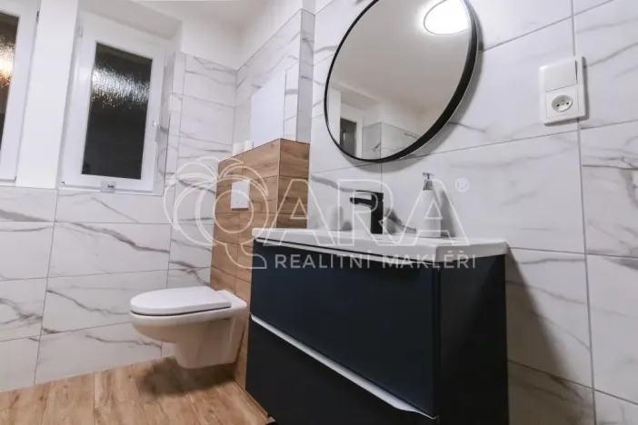 Pronájem bytu 2+1, Hranice - Hranice I-Město, Nádražní, 51 m2