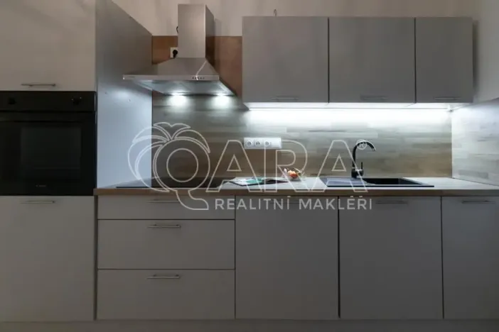 Pronájem bytu 2+1, Hranice - Hranice I-Město, Nádražní, 51 m2