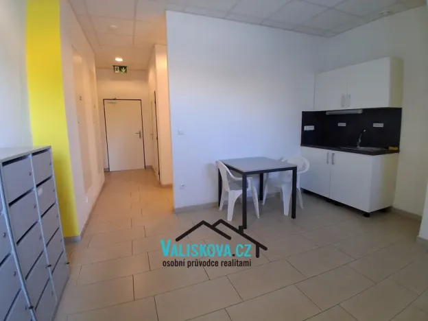Pronájem kanceláře, Kroměříž, Spáčilova, 20 m2