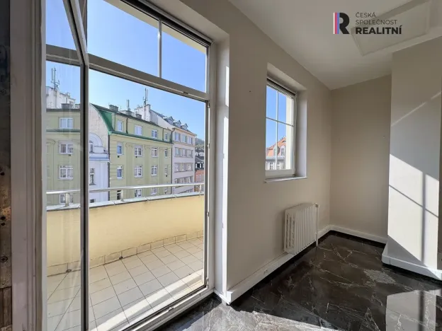Pronájem kanceláře, Karlovy Vary, T. G. Masaryka, 39 m2