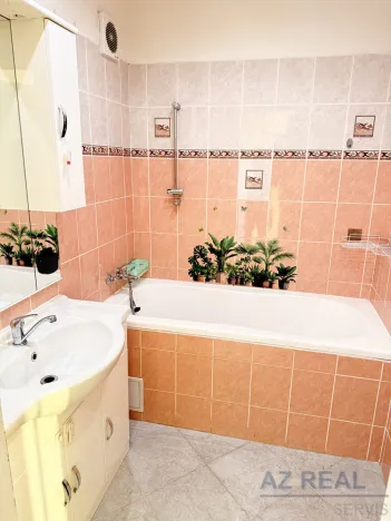 Prodej bytu 3+1, Praha - Háje, Hekrova, 68 m2