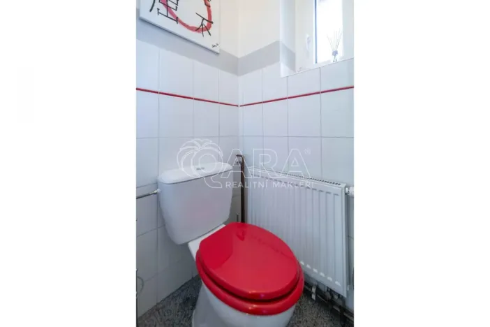 Prodej rodinného domu, Neratovice, 5. května, 411 m2