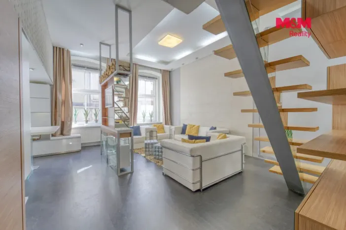 Prodej atypického bytu, Plzeň - Jižní Předměstí, Skrétova, 88 m2