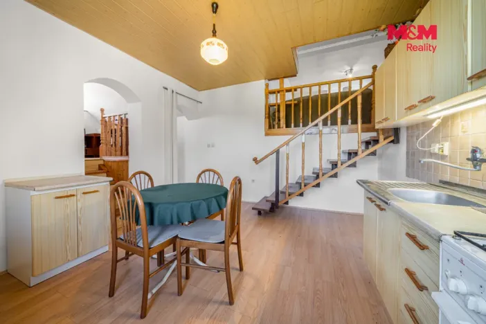 Prodej obchodního prostoru, Krásné Údolí, 220 m2