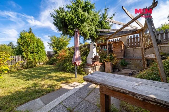 Prodej obchodního prostoru, Krásné Údolí, 220 m2