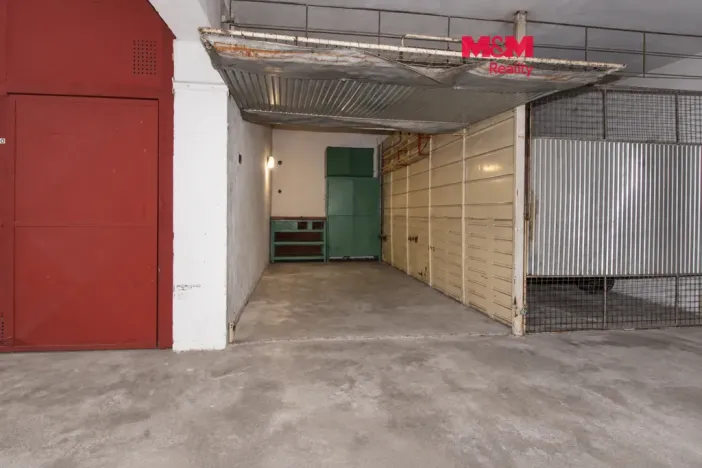 Prodej garáže, Plzeň - Doubravka, Ke Špitálskému lesu, 14 m2