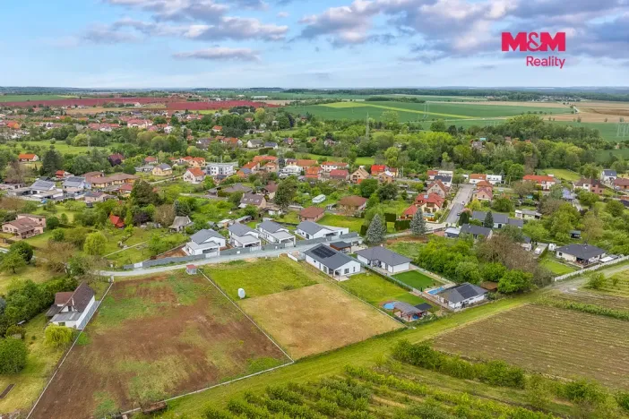 Prodej pozemku pro bydlení, Choltice, Na Hlásku, 1205 m2
