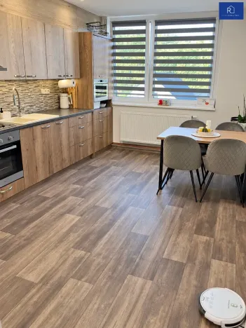Prodej bytu 3+1, Dlouhá Loučka, Újezdská, 82 m2