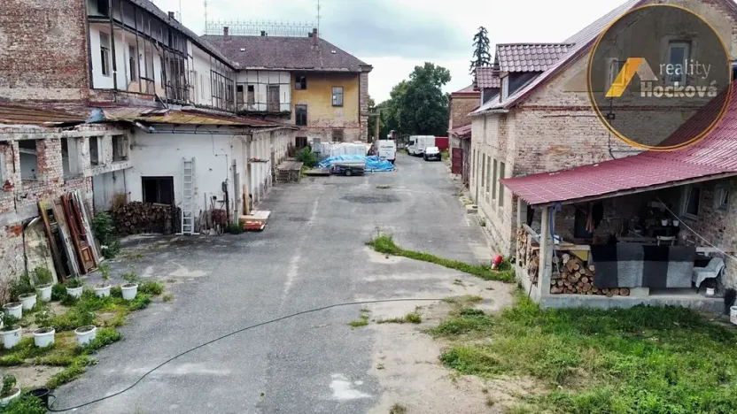 Prodej komerční nemovitosti, Městec Králové, T. G. Masaryka, 2550 m2