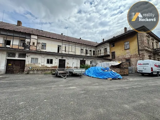 Prodej komerční nemovitosti, Městec Králové, T. G. Masaryka, 2550 m2