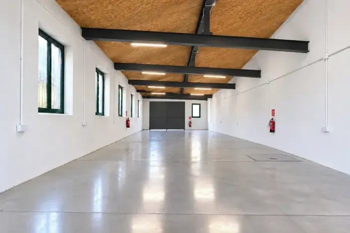 Pronájem skladu, Chýně, Družstevní, 137 m2