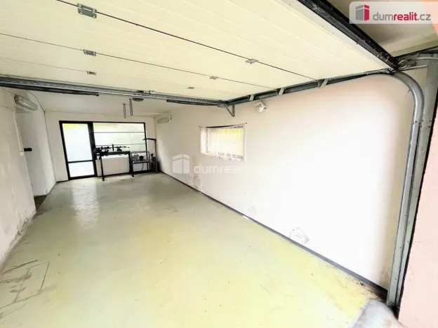 Pronájem garáže, Uherské Hradiště, 30 m2