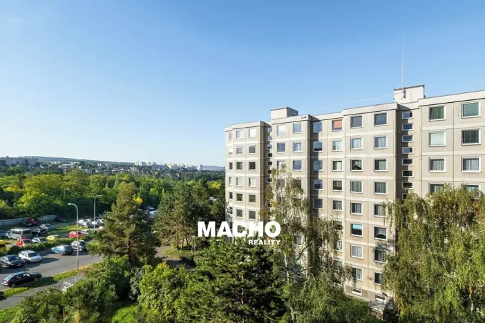 Pronájem bytu 3+kk, Praha - Modřany, Poljanovova, 65 m2