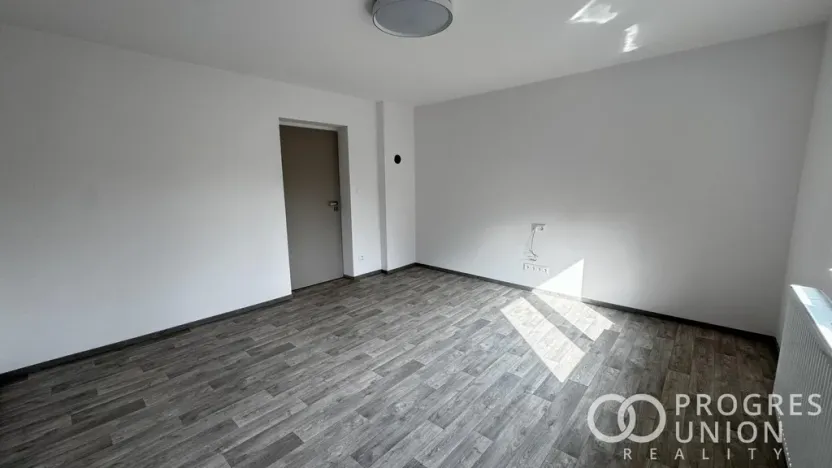 Pronájem bytu 2+1, Huslenky, 80 m2