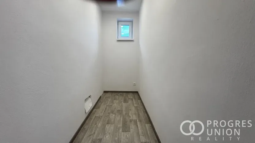 Pronájem bytu 2+1, Huslenky, 80 m2