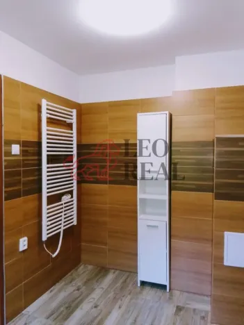 Pronájem bytu 2+1, Zvěstov - Roudný, 51 m2