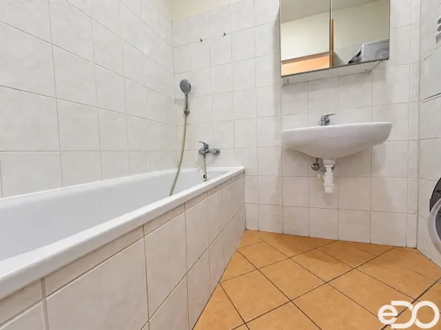 Prodej bytu 2+kk, Měšice, 5. května, 47 m2