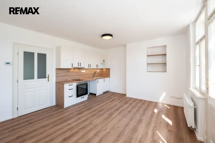 Pronájem bytu 1+kk, Liberec - Liberec XXX-Vratislavice nad Nisou, U Sila, 27 m2