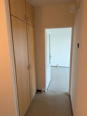 Prodej bytu 3+1, Praha - Kobylisy, Famfulíkova, 70 m2