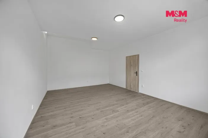 Pronájem bytu 1+1, Trutnov - Poříčí, Voletinská, 48 m2