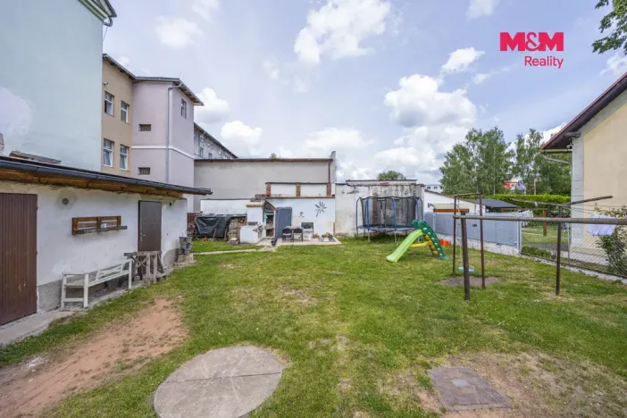Pronájem bytu 1+1, Trutnov - Poříčí, Voletinská, 48 m2