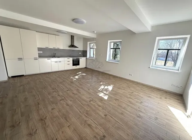 Pronájem bytu 4+kk, Rostěnice-Zvonovice, 111 m2