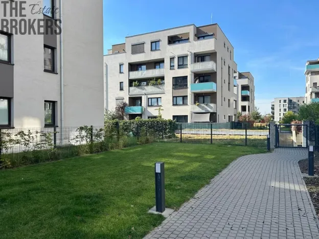 Pronájem bytu 2+kk, Praha - Hloubětín, Saarinenova, 49 m2