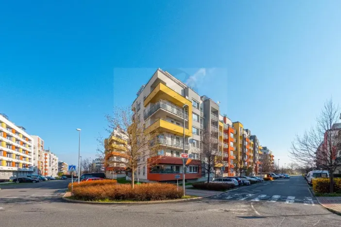 Pronájem bytu 2+kk, Praha - Zličín, Sazovická, 54 m2