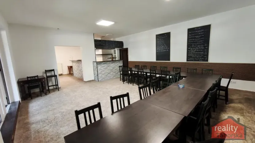 Prodej komerční nemovitosti, Nupaky, Nupacká, 241 m2