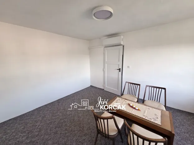 Pronájem bytu 2+1, Adamov, Opletalova, 61 m2