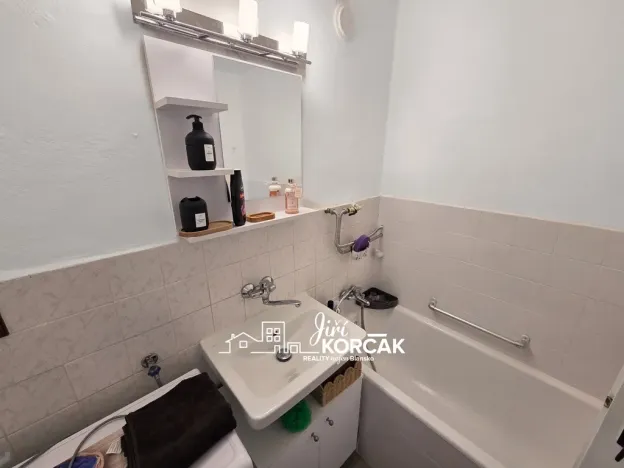 Pronájem bytu 2+1, Adamov, Opletalova, 61 m2