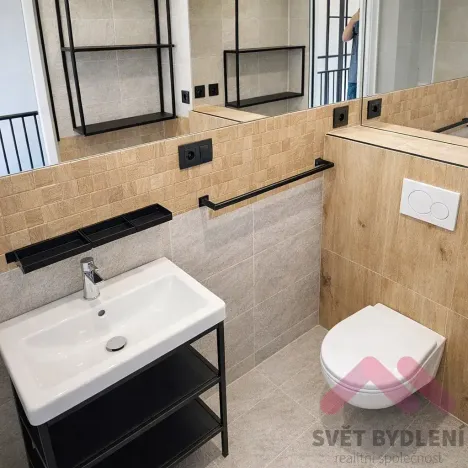 Pronájem bytu 2+kk, Praha - Vokovice, Oválová, 47 m2
