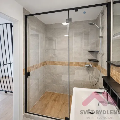 Pronájem bytu 2+kk, Praha - Vokovice, Oválová, 47 m2