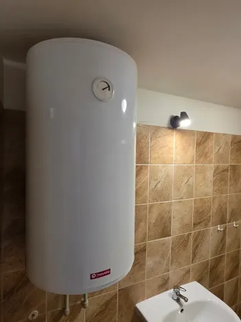 Prodej atypického bytu, Česká Lípa, Bulharská, 278 m2