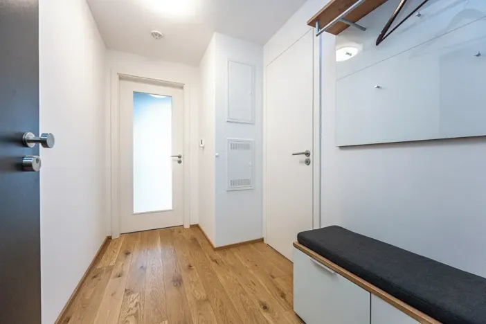 Pronájem bytu 2+kk, Praha - Karlín, Sokolova, 59 m2