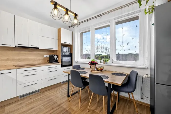 Prodej bytu 3+1, Trhové Sviny, Budovatelská, 73 m2