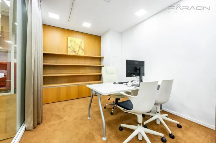 Prodej kanceláře, Praha - Smíchov, Na Zatlance, 116 m2