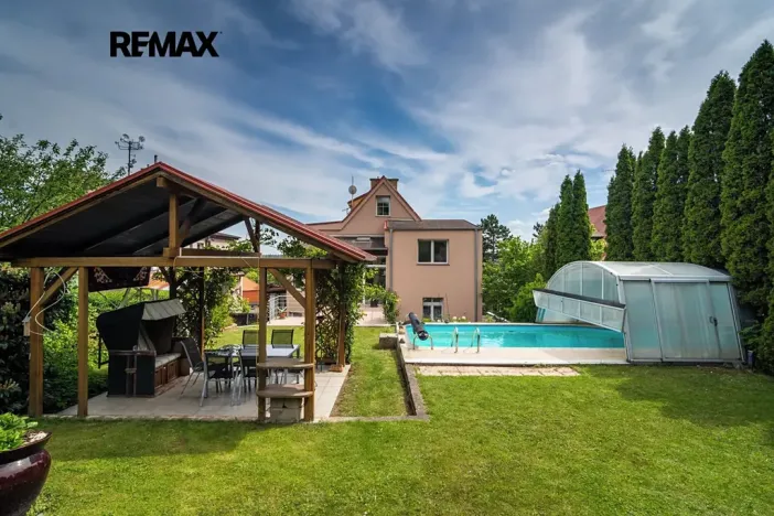 Prodej vily, Slaný, Máchova, 352 m2