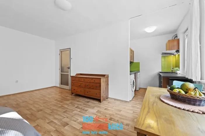 Prodej bytu 1+kk, Praha - Záběhlice, Svojšovická, 28 m2
