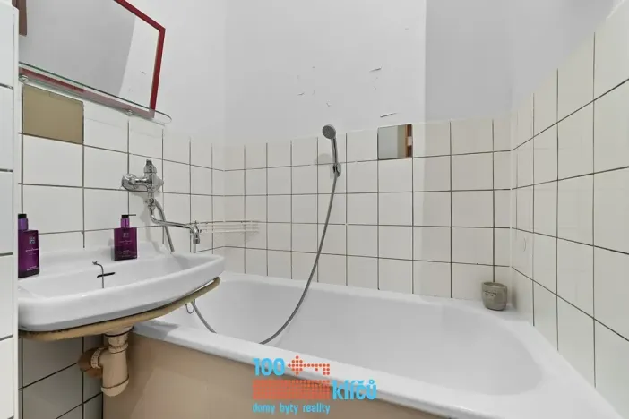Prodej bytu 1+kk, Praha - Záběhlice, Svojšovická, 28 m2