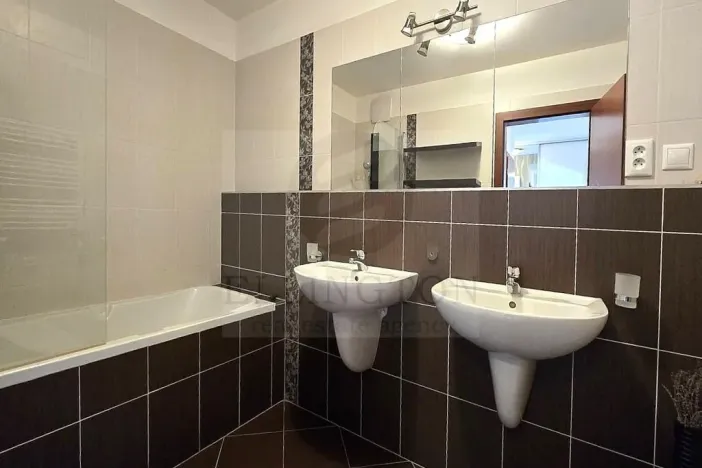 Pronájem bytu 2+kk, Praha - Hrdlořezy, Nad Smetankou, 65 m2
