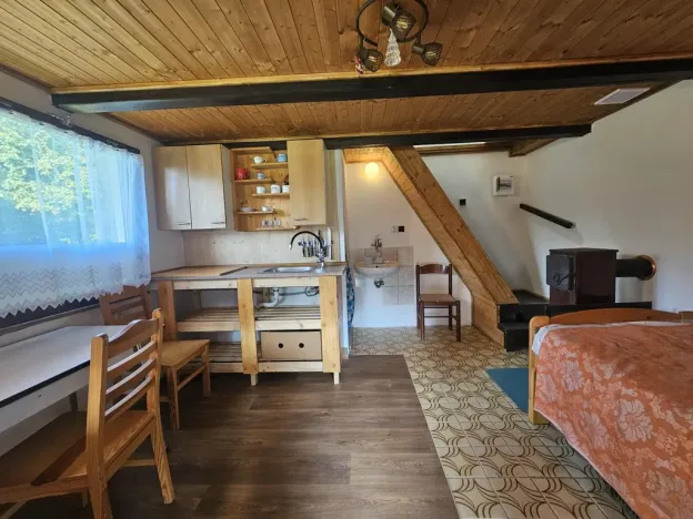 Pronájem chaty, Tehov, Všestarská, 30 m2