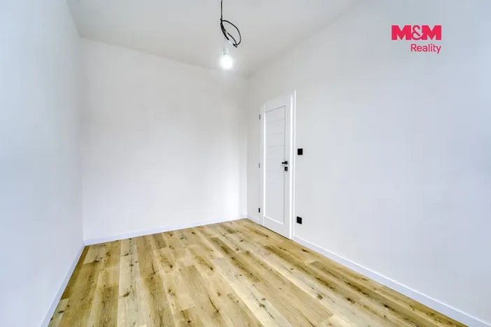 Pronájem bytu 2+kk, Tlučná, Tlučenská kolonie, 40 m2