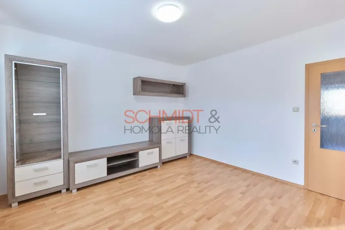 Prodej bytu 3+kk, Hustopeče, U Větrolamu, 73 m2